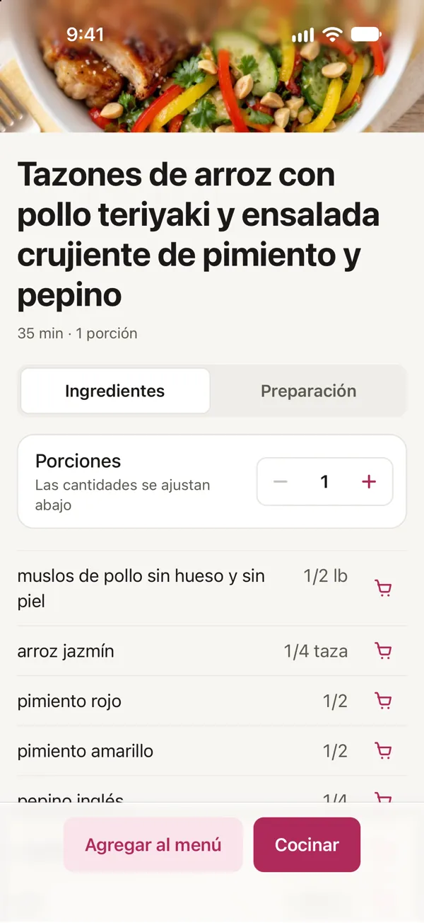 Tazones de arroz con pollo teriyaki y ensalada crujiente de pimiento y pepino para 1 porción en Good Fork, con cada cantidad ajustada: 1/2 lb de muslos de pollo y 1/4 taza de arroz jazmín.